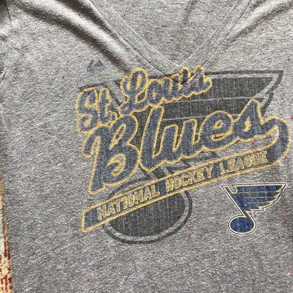 2 St. Louis Blues Ladies XL t-shirt’s bundle - Picture 3 of 3